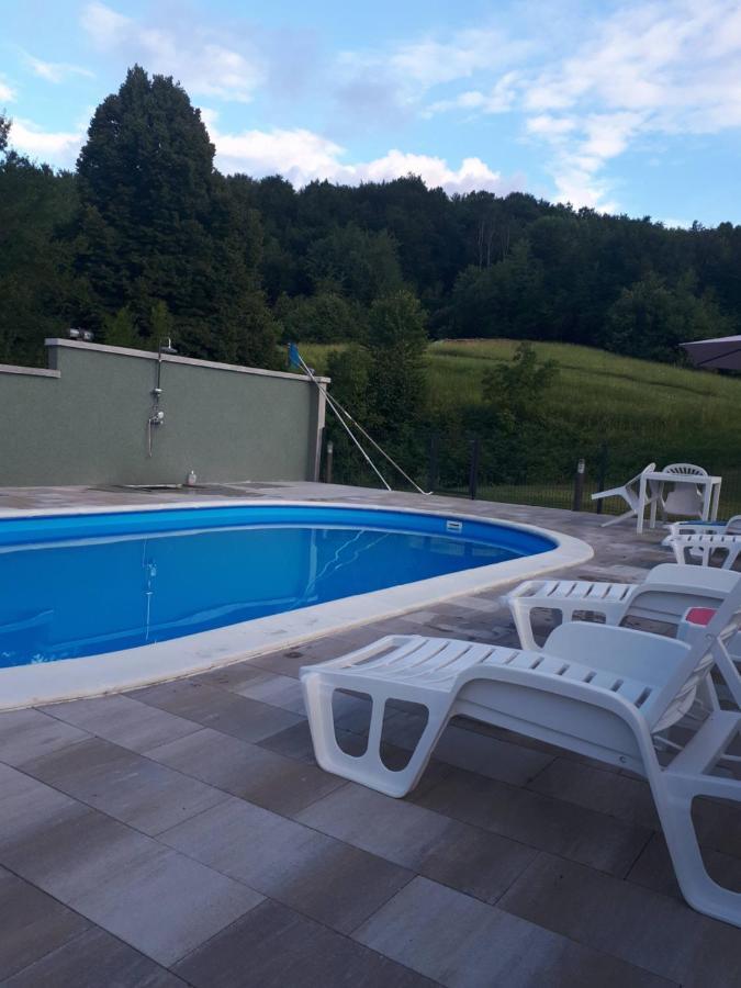 Apartman Filip Appartamento Smoljanac Esterno foto